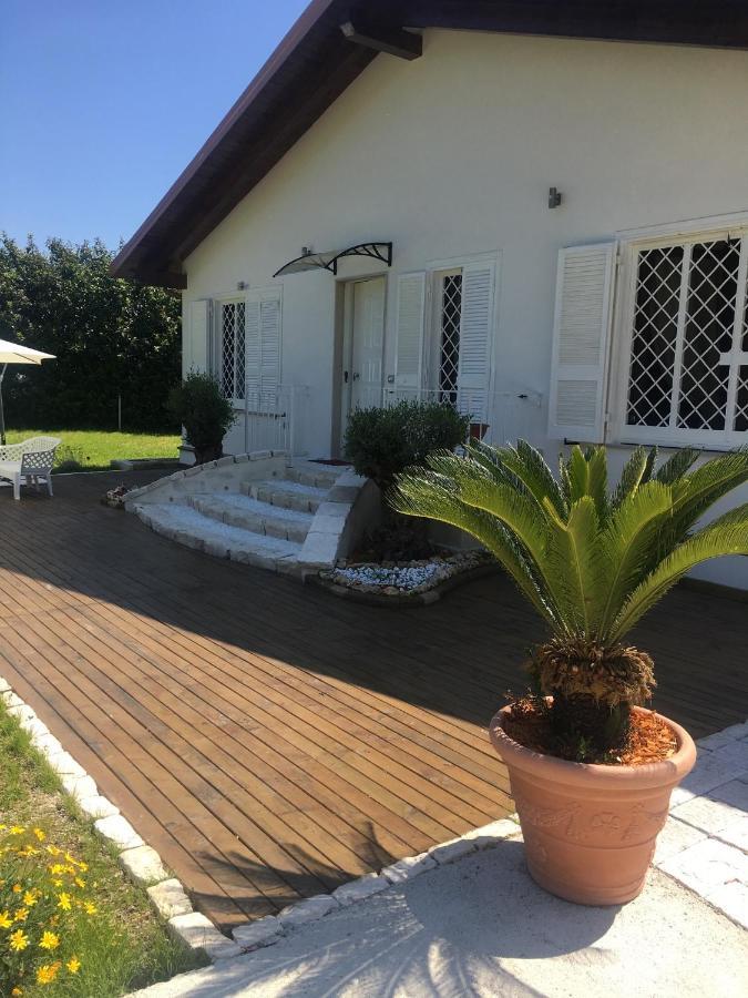 Il Casale Di Gio Bed & Breakfast เนเปิลส์ ภายนอก รูปภาพ